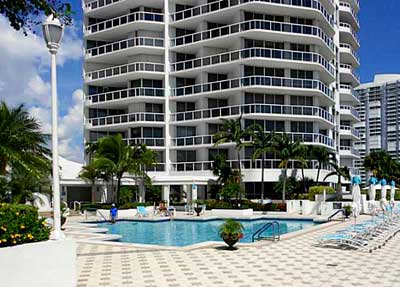One Island Place Condominiums for Sale and Rent